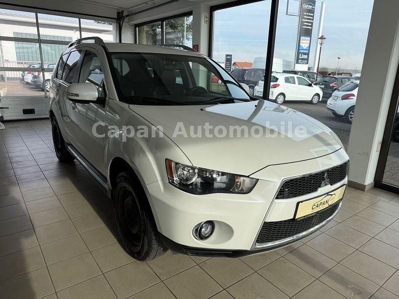 Weiß Gebraucht 2010 Mitsubishi Outlander Invite SUV | 4.300 € (Superpreis) - Bild 1/4
