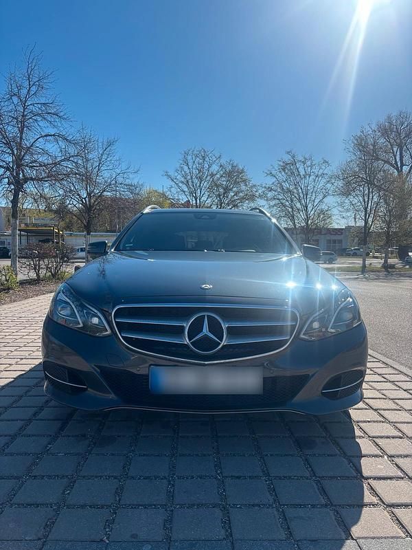 Second-hand Mercedes E250 204 CP (150 kW) 2013 Gri Break