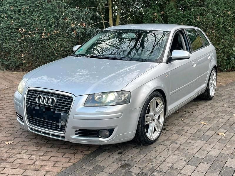 Silber Gebraucht 2005 Audi A3 S-Line Kleinwagen | 2.900 € (Superpreis) - Bild 1/4