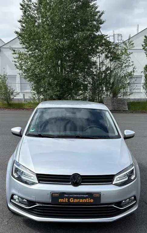 Gebraucht VW Polo Highline 90 PS (66 kW) 2017 Silber