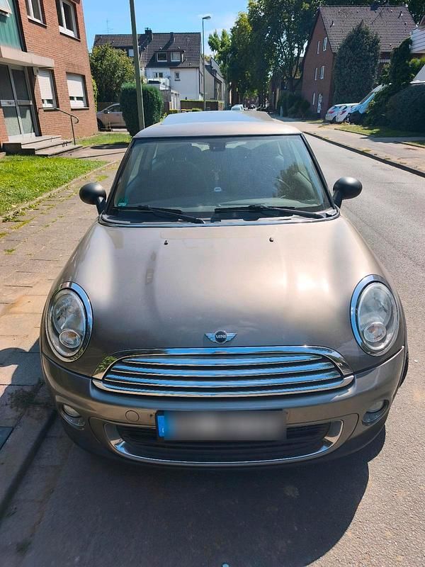 Grau Gebraucht 2011 Mini Cooper Kleinwagen | 3.900 € (Superpreis) - Bild 1/4