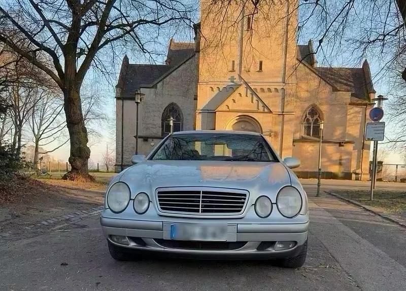 Gebraucht Mercedes CLK200 136 PS (100 kW) 1998 Silber Coupé