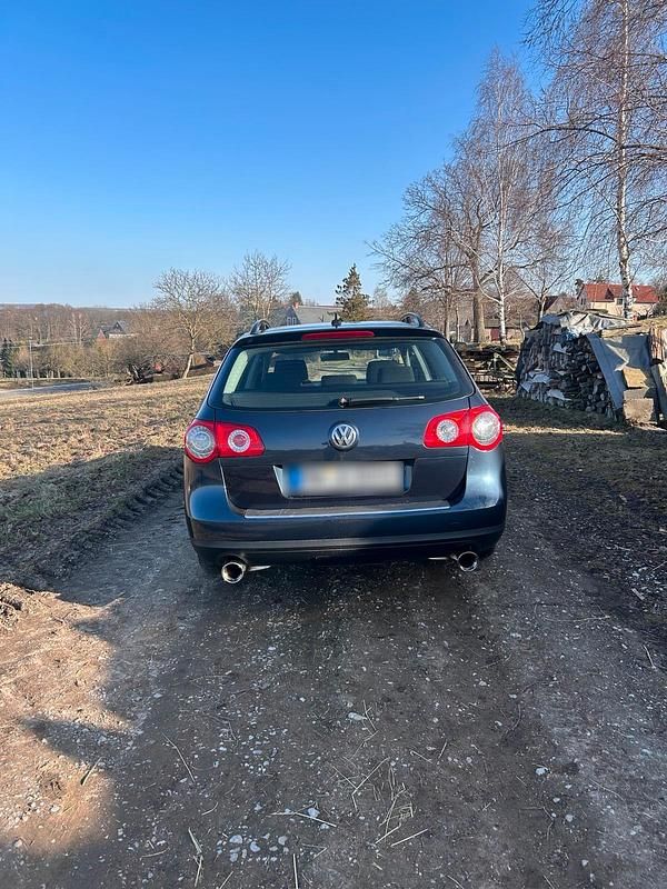 Gebraucht VW Passat 150 PS (110 kW) 2005 Blau Kombi