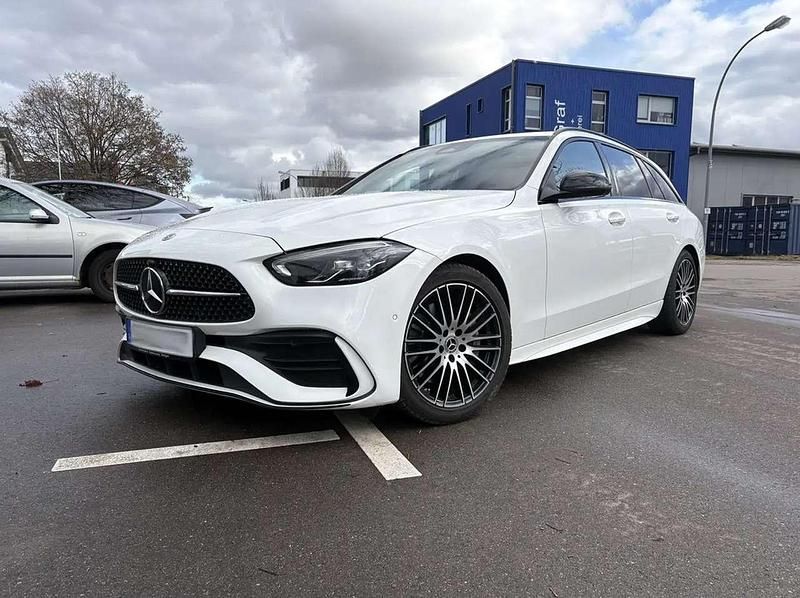 Gebraucht Mercedes C180 AMG line 170 PS (125 kW) 2022 Weiß Kombi