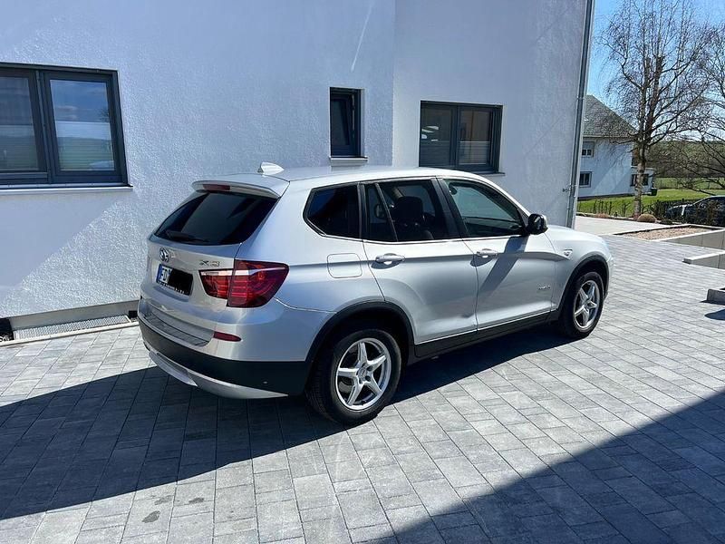 Gebraucht BMW X3 184 PS (135 kW) 2011 Silber SUV