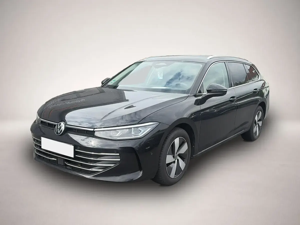 Gebraucht VW Passat Elegance 150 PS (110 kW) 2025 Kombi