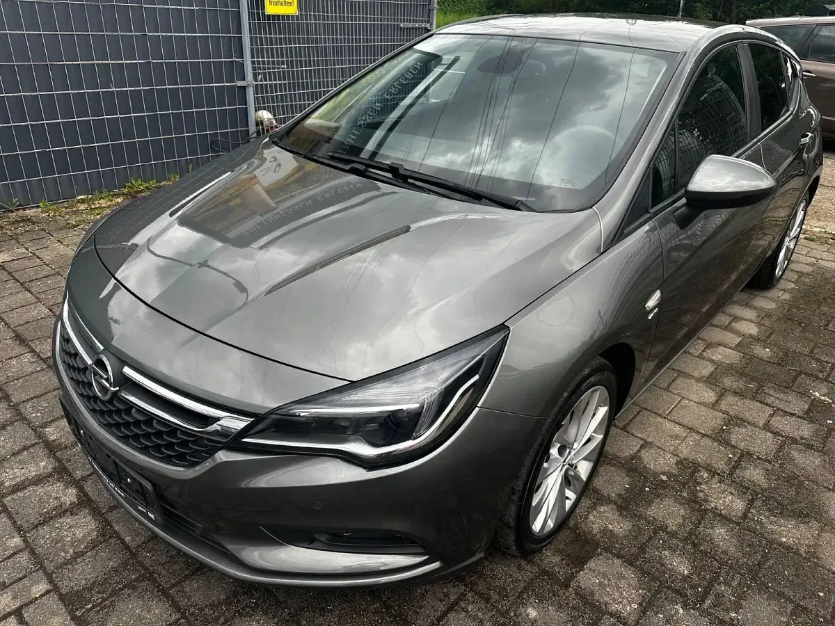 Gebraucht Opel Astra Active 136 PS (100 kW) 2018 Grau Limousine