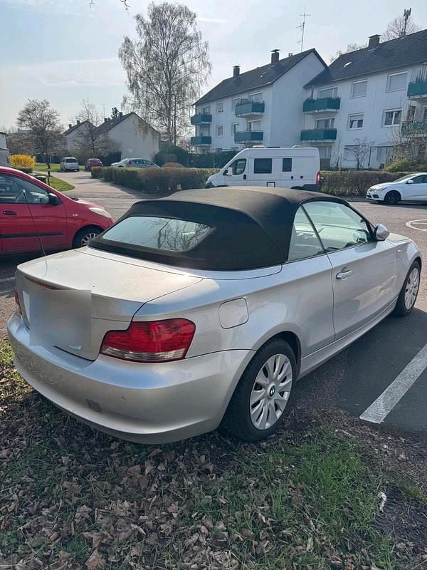 Gebraucht BMW 118 Cabriolet 143 PS (105 kW) 2008 Silber Cabrio