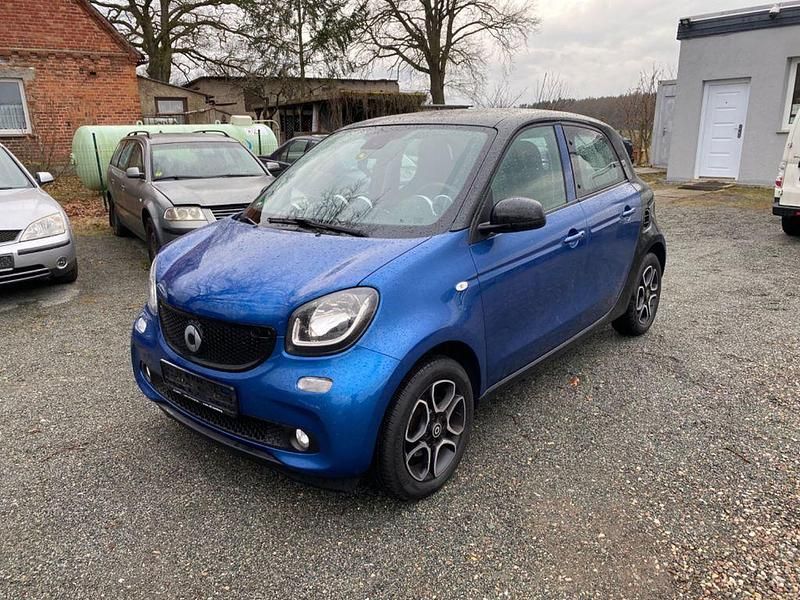 Gebraucht Smart ForFour Basis 71 PS (52 kW) 2014 Schwarz Kleinwagen
