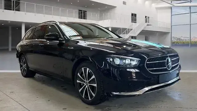 Gebraucht Mercedes E300 306 PS (225 kW) 2021 Limousine