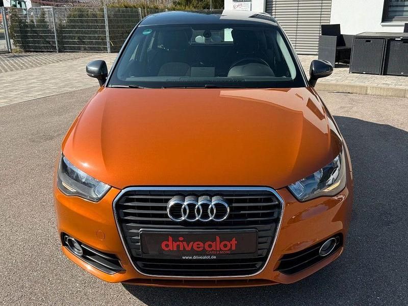 Gebraucht Audi A1 Sportback Attraction 86 PS (63 kW) 2013 Orange Kleinwagen