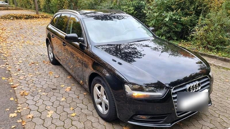 Schwarz Gebraucht 2013 Audi A4 Kombi | 6.500 € (Superpreis) - Bild 1/4