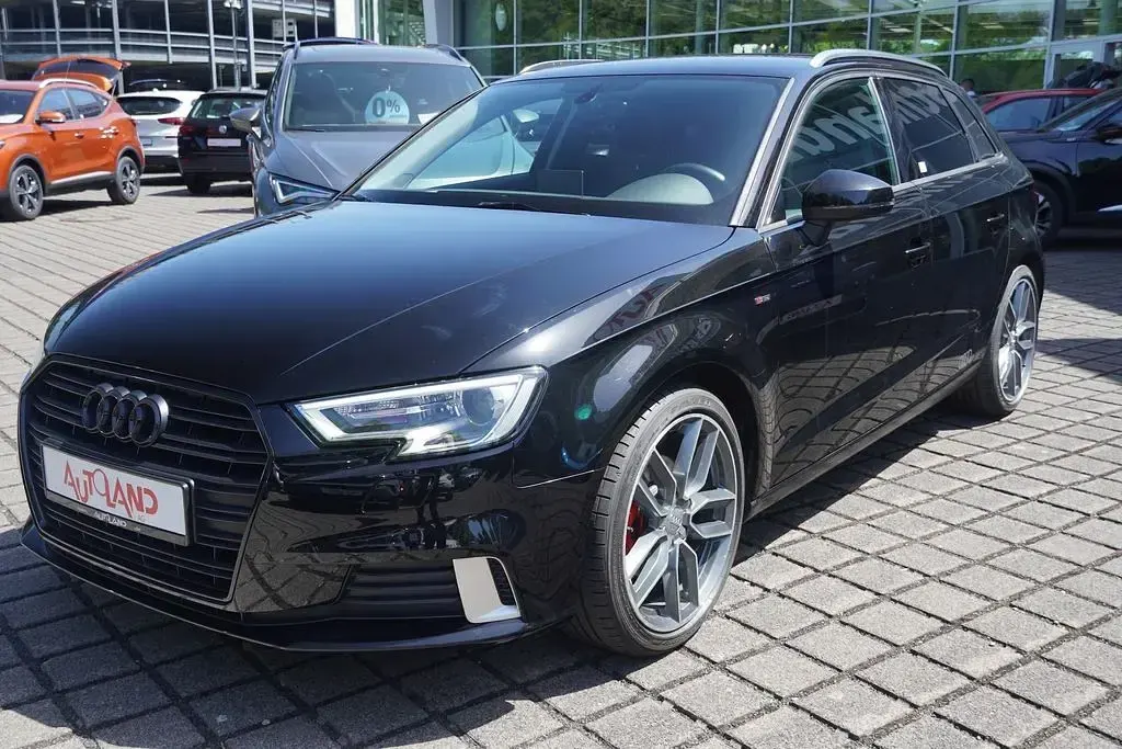 Gebraucht Audi A3 Basis 150 PS (110 kW) 2018 Schwarz Limousine