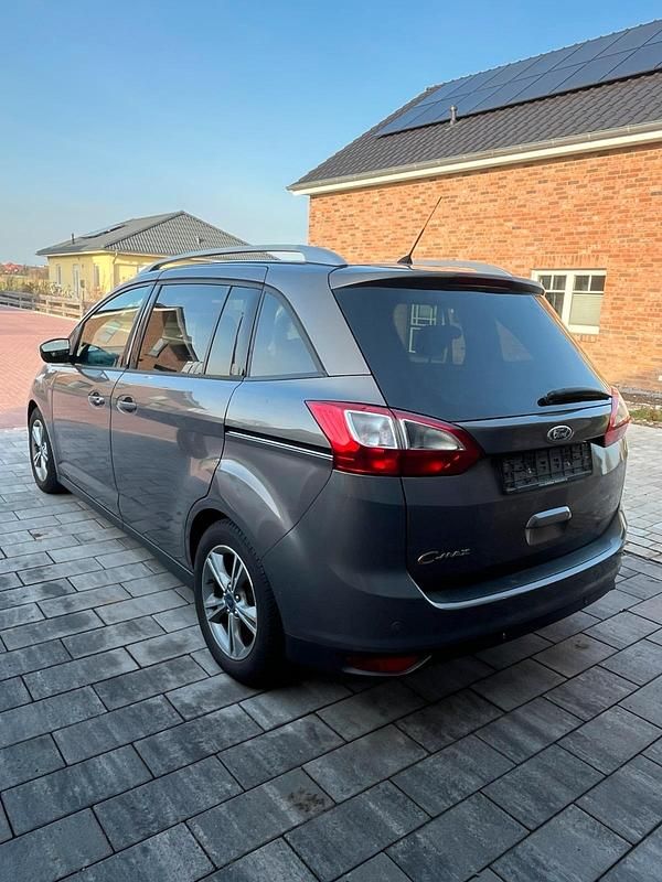 Gebraucht Ford Grand C-Max 116 PS (85 kW) 2013 Grau Van / Kleinbus