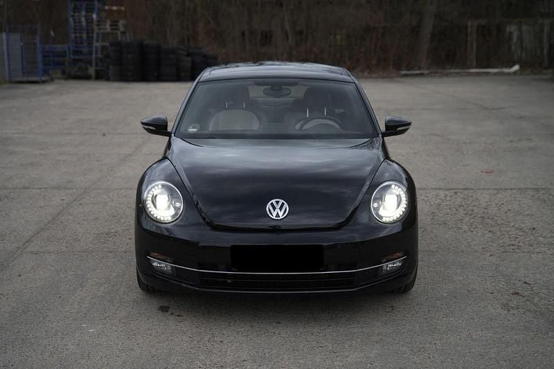 Gebraucht VW Beetle Cup 105 PS (77 kW) 2014 Schwarz Kleinwagen
