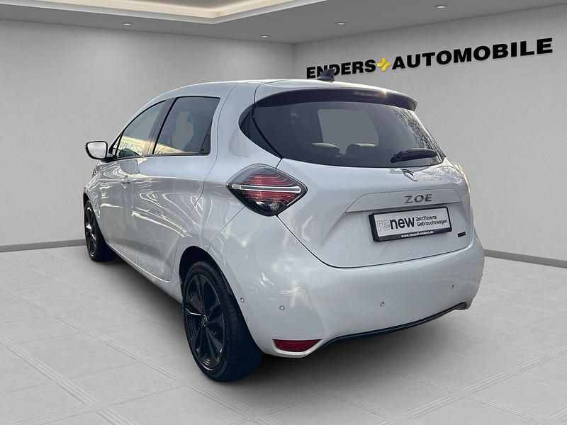 Gebraucht Renault Zoe Iconic 50 kW (69 PS) 2022 Weiss Kleinwagen