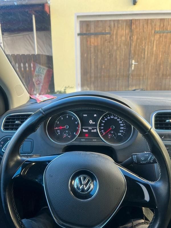 Gebraucht VW Polo LOUNGE 90 PS (66 kW) 2015 Braun Kleinwagen