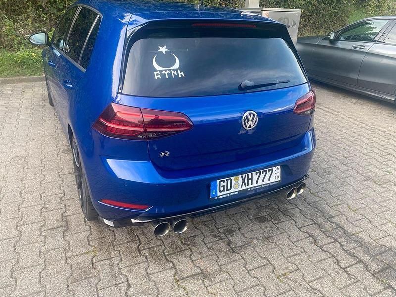 Gebraucht VW Golf VII R 310 PS (228 kW) 2017 Blau Limousine