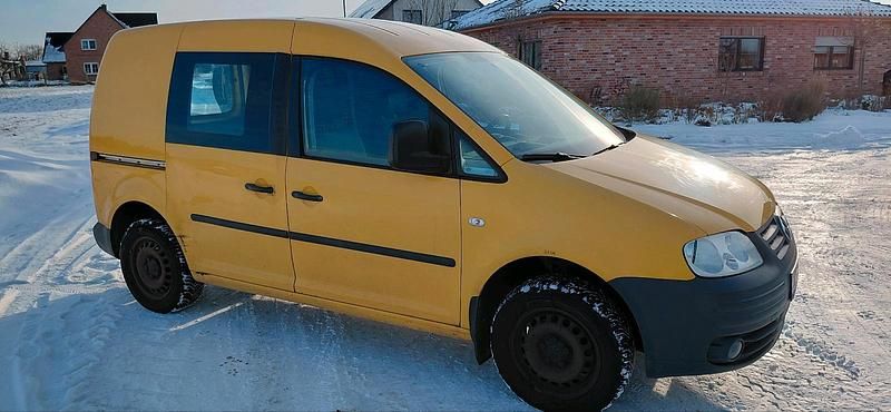 Gebraucht VW Caddy 69 PS (50 kW) 2009 Gelb Van / Kleinbus