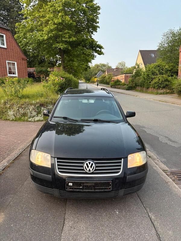 Schwarz Gebraucht 2002 VW Passat Kombi | 900 € (Guter Preis) - Bild 1/4