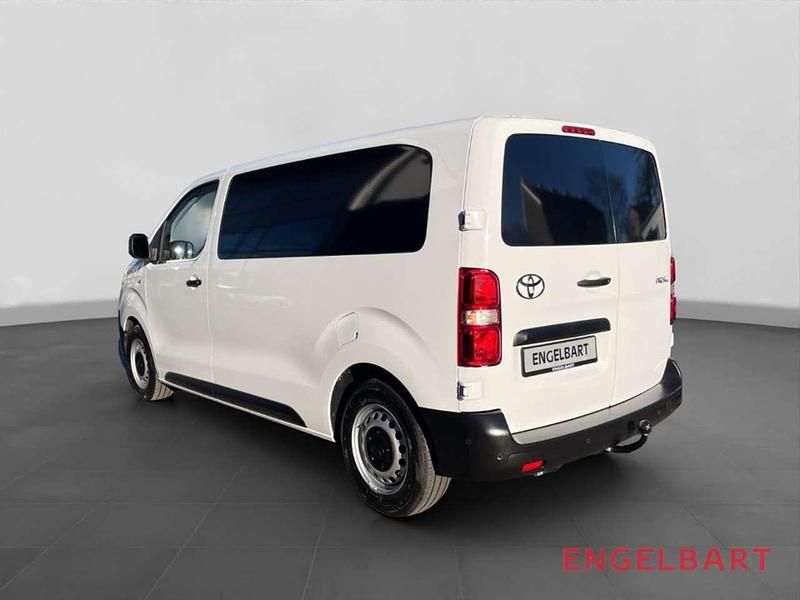Gebraucht Toyota Proace 120 PS (88 kW) 2024 Icy white Van / Kleinbus