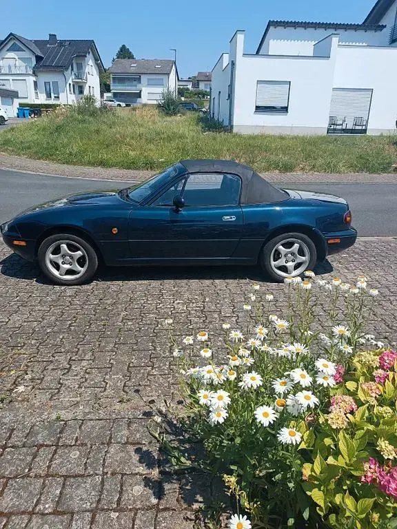 Gebraucht Mazda MX5 90 PS (66 kW) 1997 Blau Cabrio