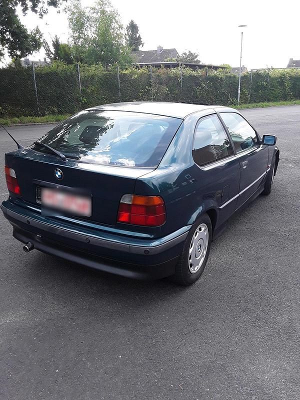 Gebraucht BMW 316 102 PS (75 kW) 1994 Grün Coupé