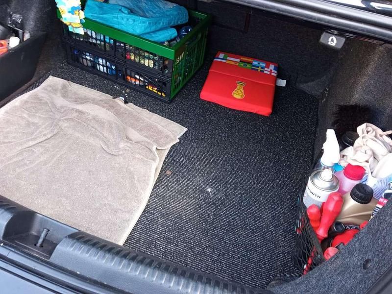 Gebraucht VW Jetta Comfortline 140 PS (102 kW) 2012 Schwarz Limousine