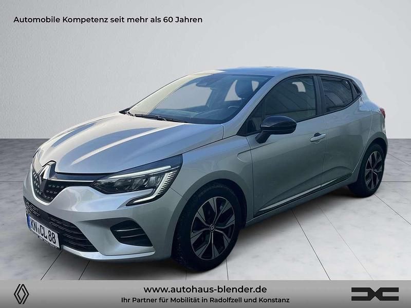 Platingrau metallic Gebraucht 2023 Renault Clio V Evolution Limousine | 16.970 € (Fairer Preis) - Bild 1/4