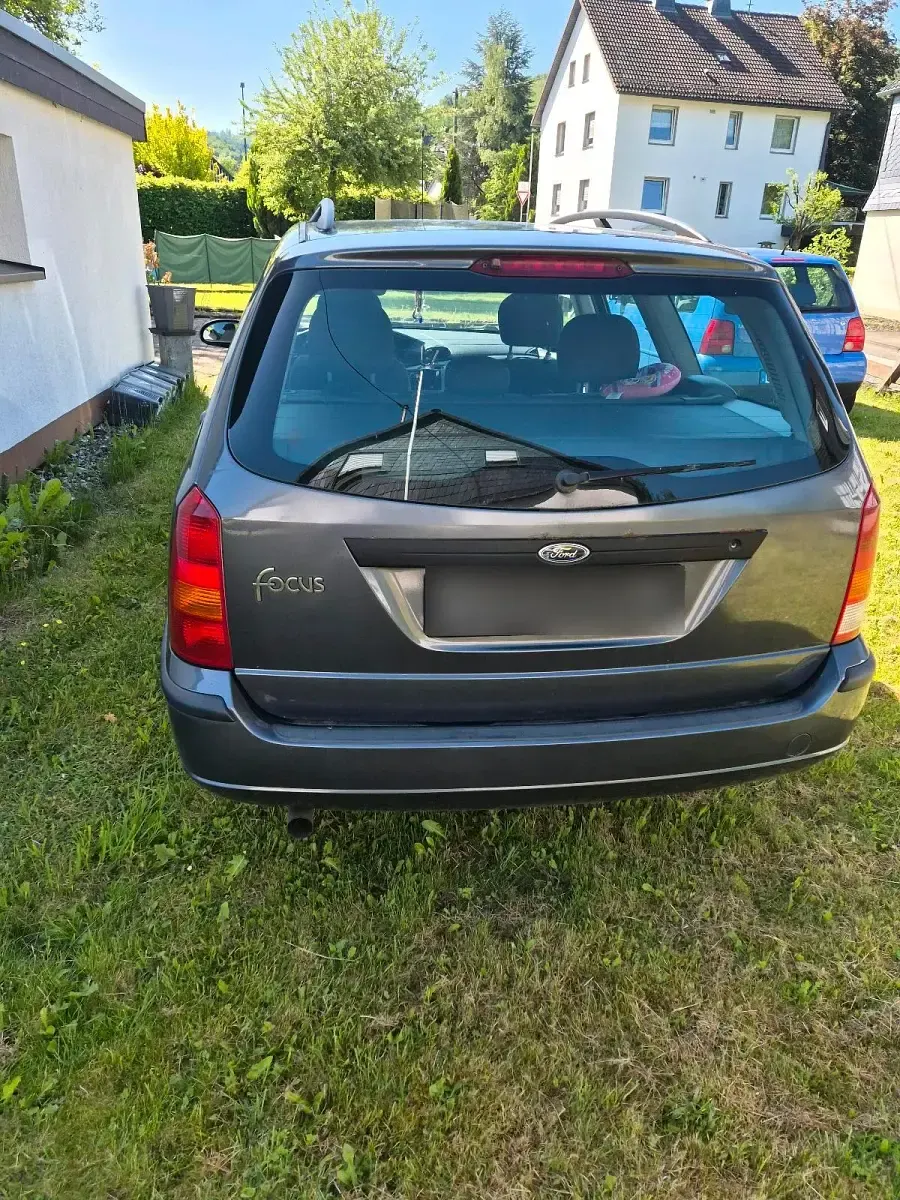Used Ford Focus 115 HP (84 kW) 2004 Grey Estate