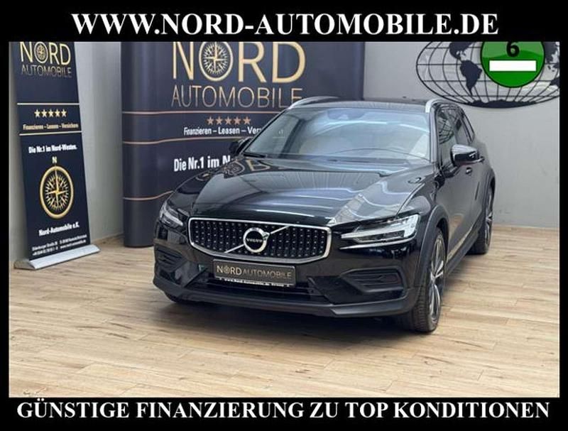Black solid Gebraucht 2020 Volvo V60 CC Pro Kombi | 28.440 € (Fairer Preis) - Bild 1/3