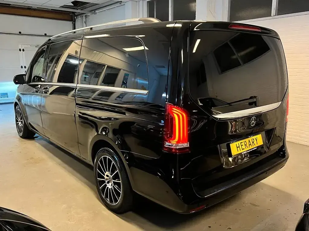 Gebraucht Mercedes V250 Avantgarde 190 PS (139 kW) 2017 Schwarz Van / Kleinbus