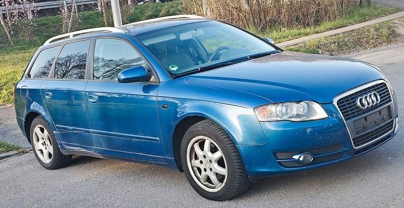 Gebraucht Audi A4 140 PS (102 kW) 2005 Blau Kombi