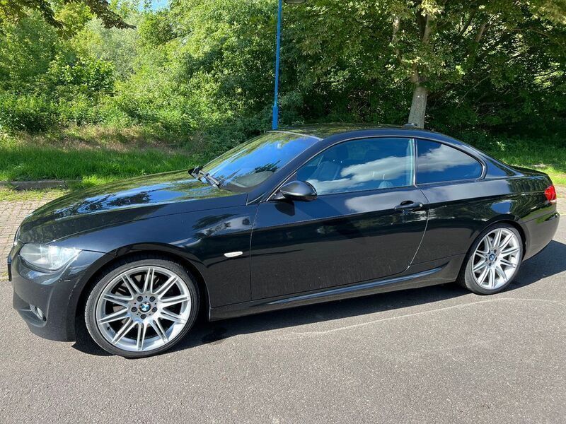 Schwarz Gebraucht 2009 BMW 335 M Sport Coupé | 12.900 € (Fairer Preis) - Bild 1/4