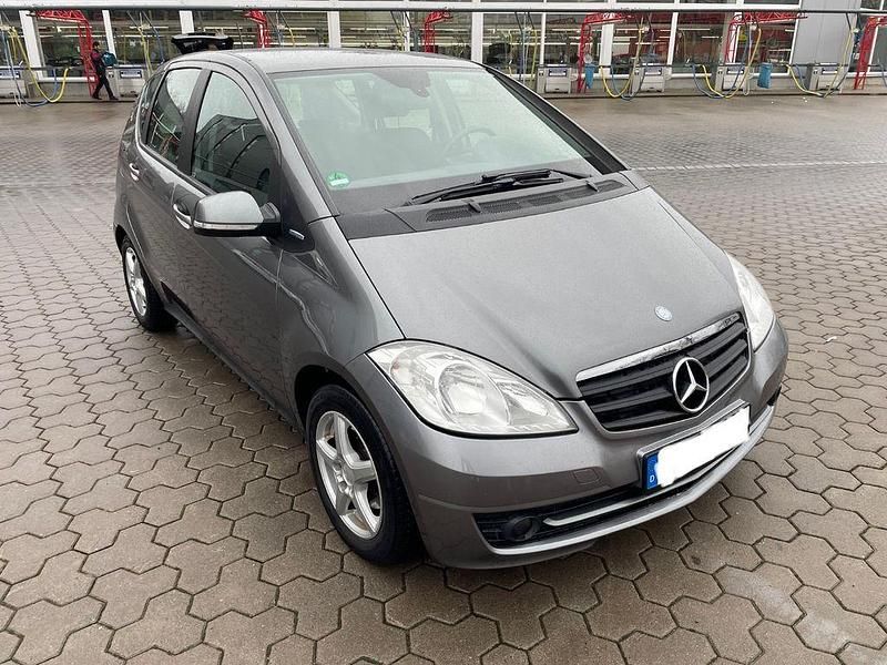 Gebraucht Mercedes A160 82 PS (60 kW) 2012 Grau Van / Kleinbus
