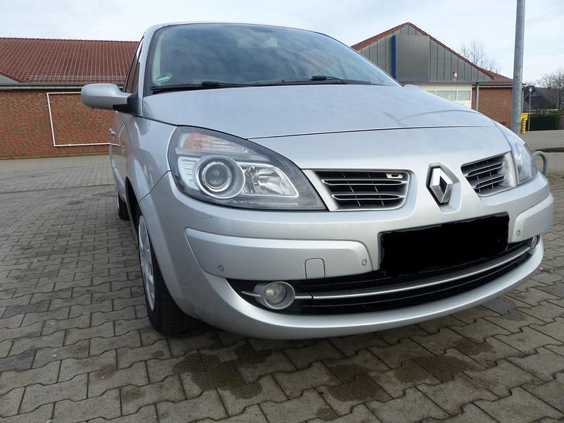 Gebraucht Renault Mégane 112 PS (82 kW) 2009 Silber Limousine