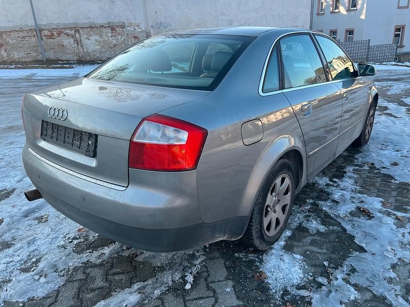 Gebraucht Audi A4 Sport 131 PS (96 kW) 2003 Grau Limousine