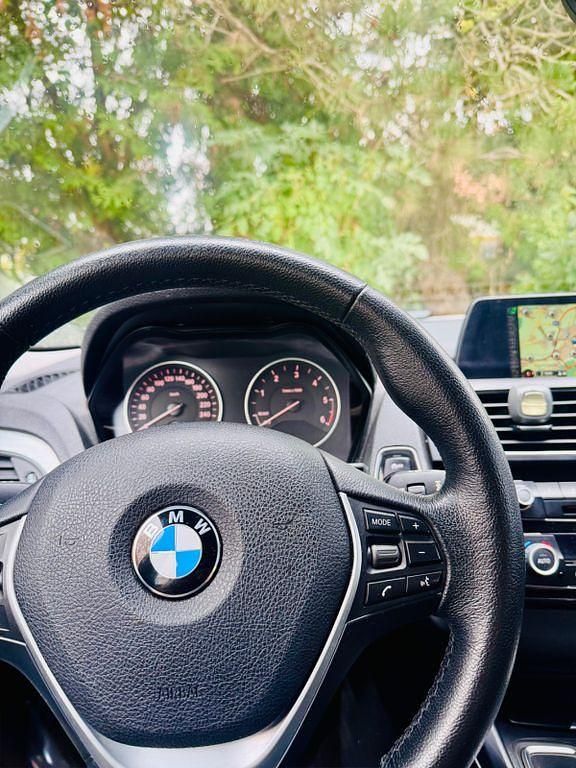 Gebraucht BMW 120 Advantage 190 PS (139 kW) 2015 Weiß Kleinwagen