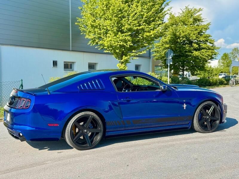 Blau Gebraucht 2013 Ford Mustang S Coupé | 18.900 € (Fairer Preis) - Bild 1/4
