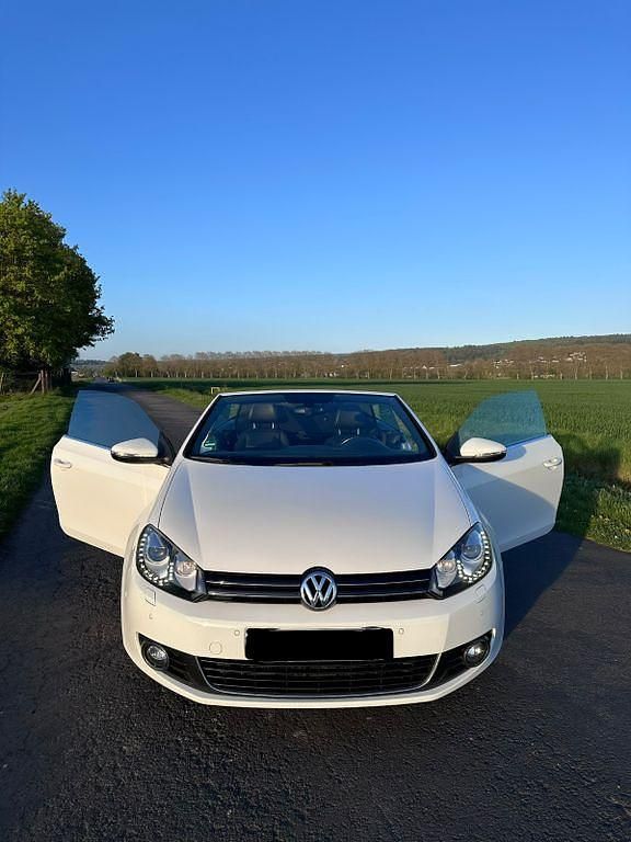 Second-hand VW Golf 105 CP (77 kW) 2011 Alb Cabrio