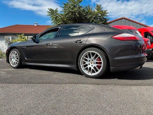 Gebraucht Porsche Panamera 250 PS (183 kW) 2012 Grau Limousine