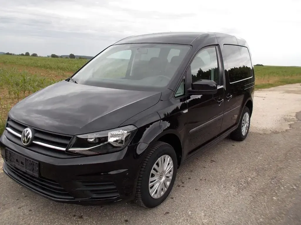 Gebraucht VW Caddy Trendline 84 PS (61 kW) 2017 Schwarz Van / Kleinbus