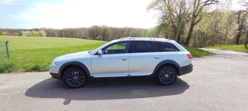 Silber Gebraucht 2009 Audi A6 Allroad Ambiente Kombi | 11.500 € - Bild 1/4