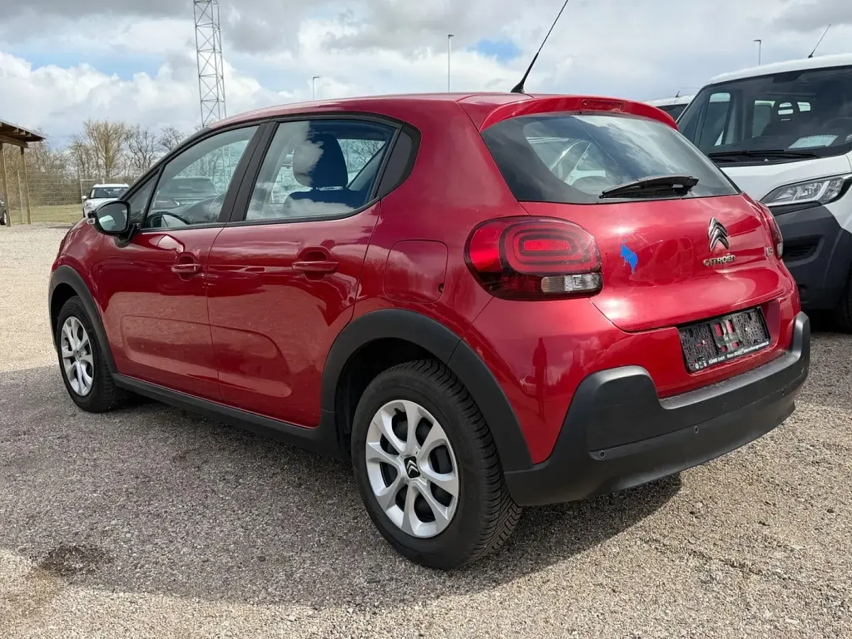 Używany Citroën C3 PureTech 82 KM (60 kW) 2017 Czerwony Hatchback