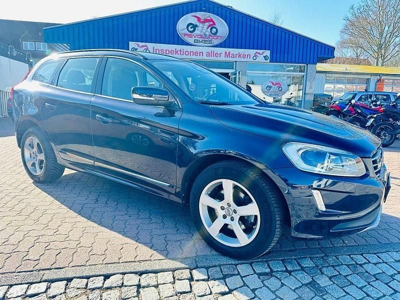 Gebraucht Volvo XC60 Kinetic 220 PS (161 kW) 2016 Blau SUV