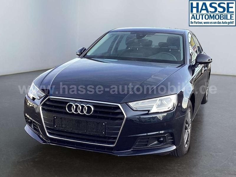Gebraucht Audi A4 Basis 150 PS (110 kW) 2018 Blau metallic Limousine