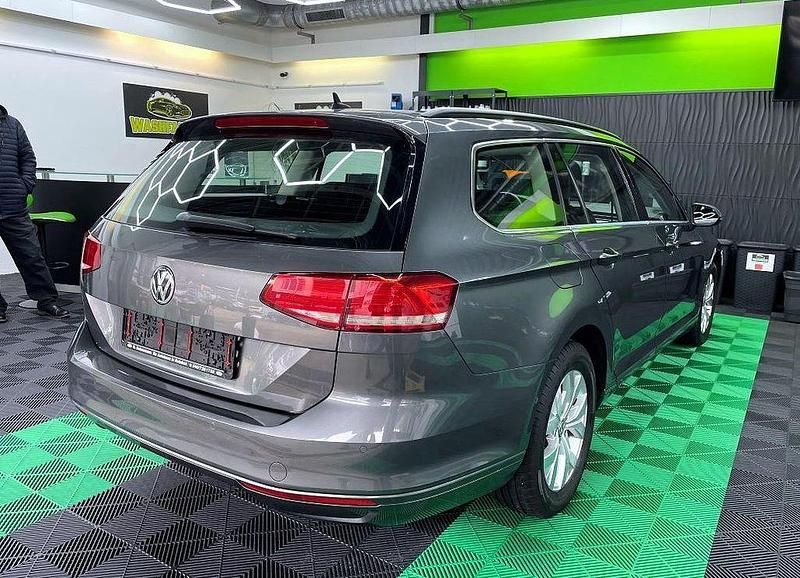 Gebraucht VW Passat 150 PS (110 kW) 2016 Grau Limousine