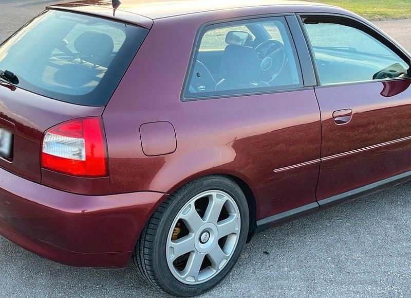 Gebraucht Audi A3 150 PS (110 kW) 2002 Rot Kleinwagen