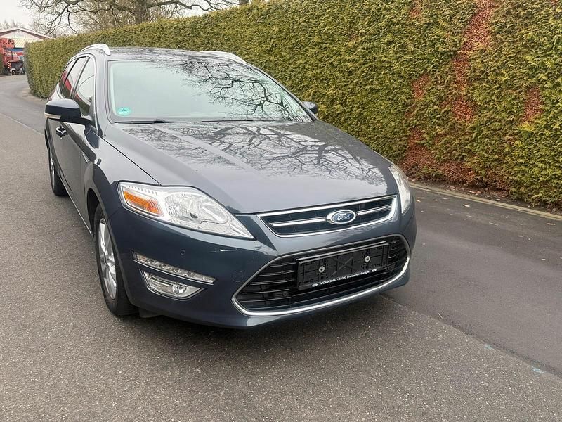 Gebraucht Ford Mondeo 160 PS (117 kW) 2014 Grau Kombi