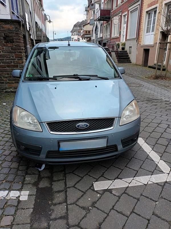 Gebraucht Ford Focus Trend 145 PS (106 kW) 2005 Blau Kombi